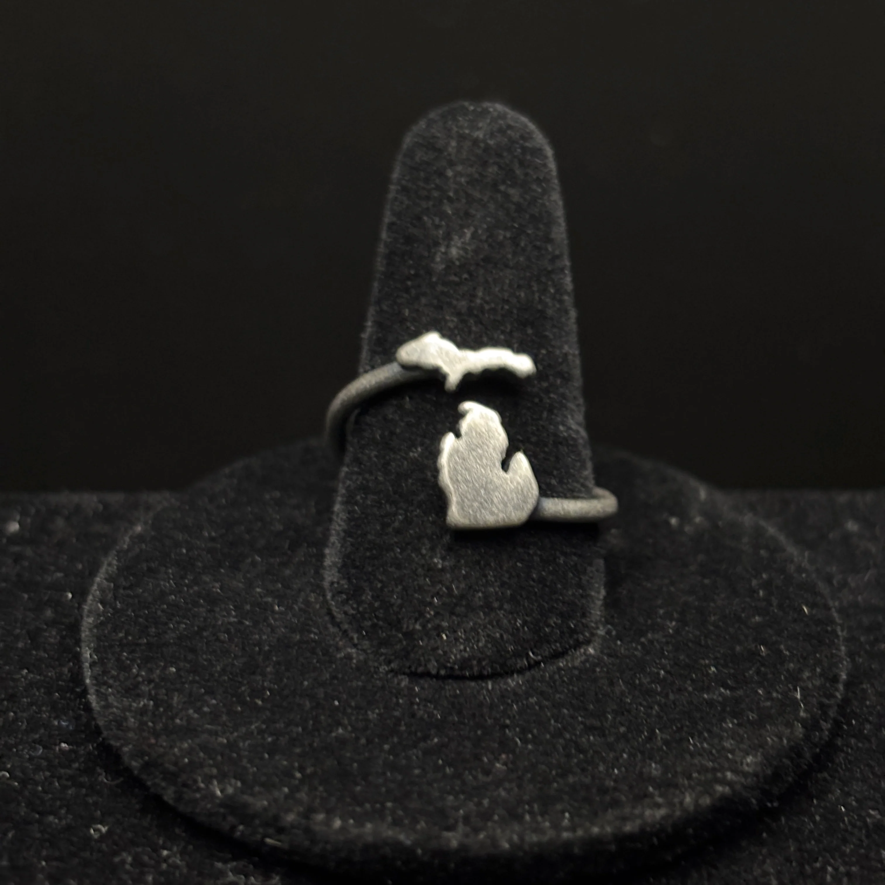 Upper and Lower Adjustable Michigan Ring - Image 6