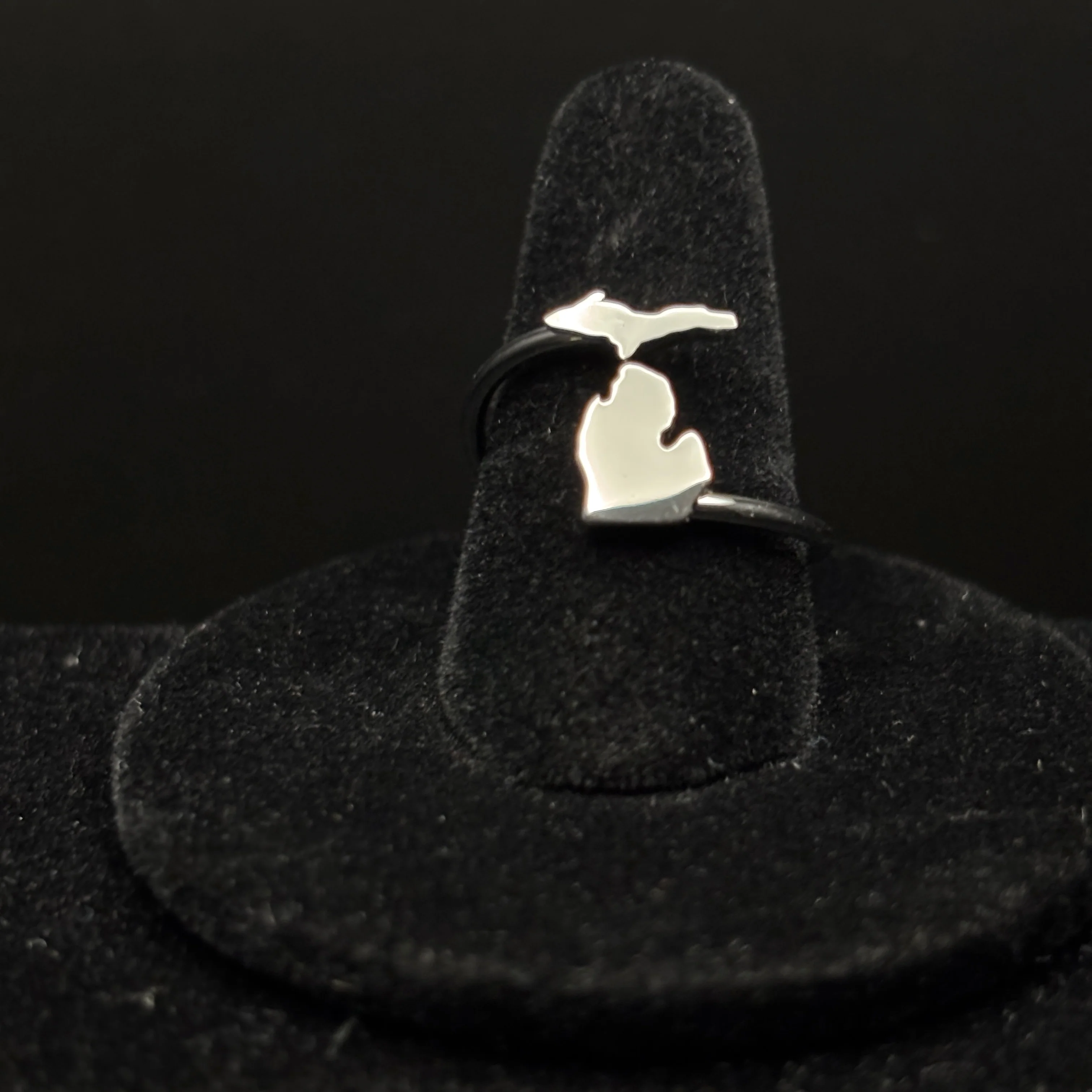Upper and Lower Adjustable Michigan Ring - Image 7